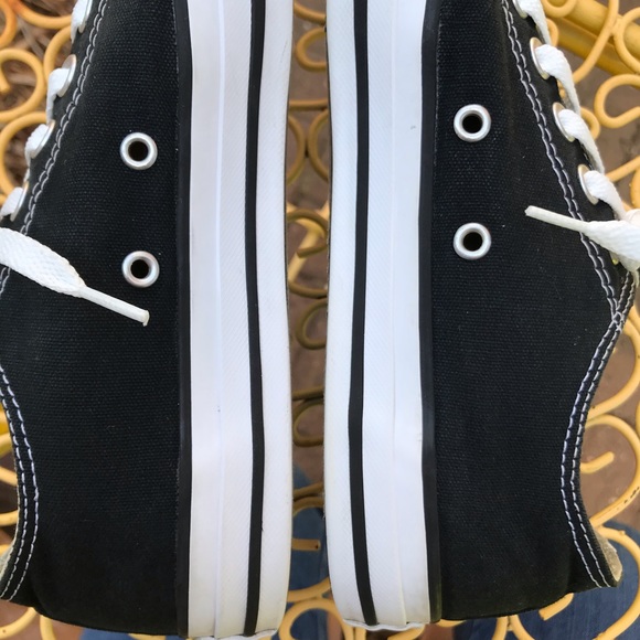 ⭐️Converse All Stars ⭐️ - Picture 4 of 14